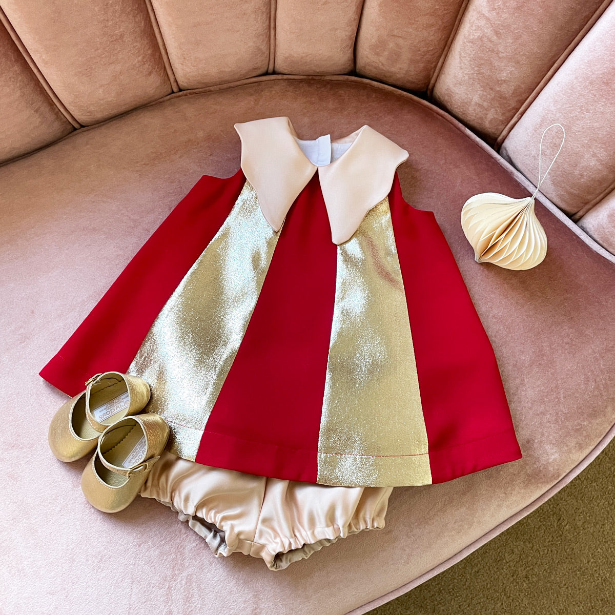 Baby's First Christmas with Hucklebones